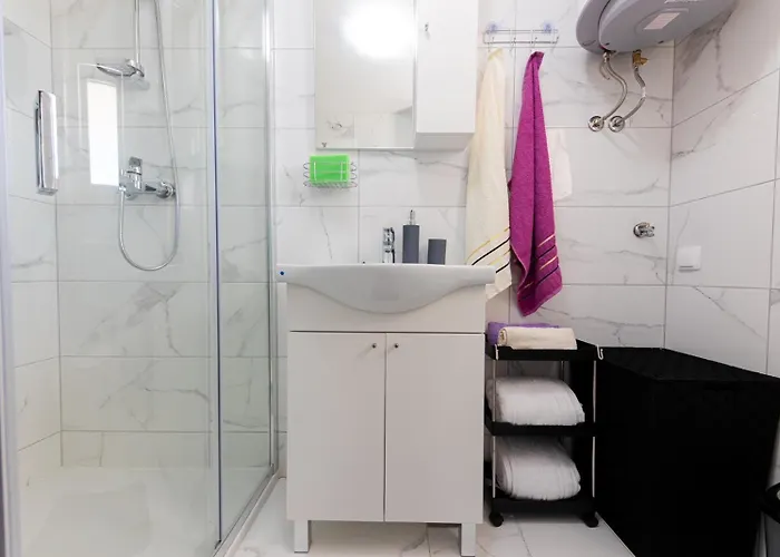 Marin * טרוגיר