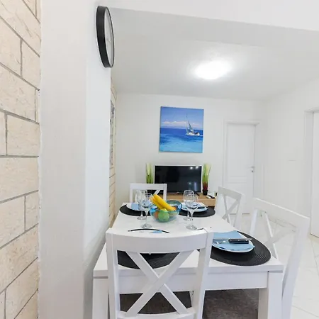 Apartman Marin